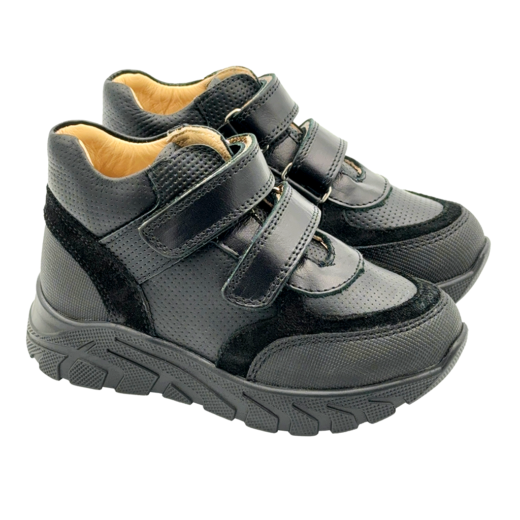 A pair of plain black orthopedic sneakers for kids with arch and enhanced ankle support. These sneakers are designed to meet school dress code requirements while providing optimal foot support and comfort. The picture shows a stylish and durable pair of sneakers, perfect for active kids with specific orthopedic needs.