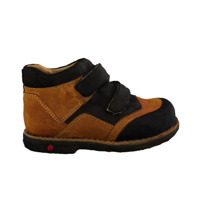 3D model of brown-black orthopaedic boots for kids with arch and ankle support, featuring Thomas heels for optimal comfort and stability.