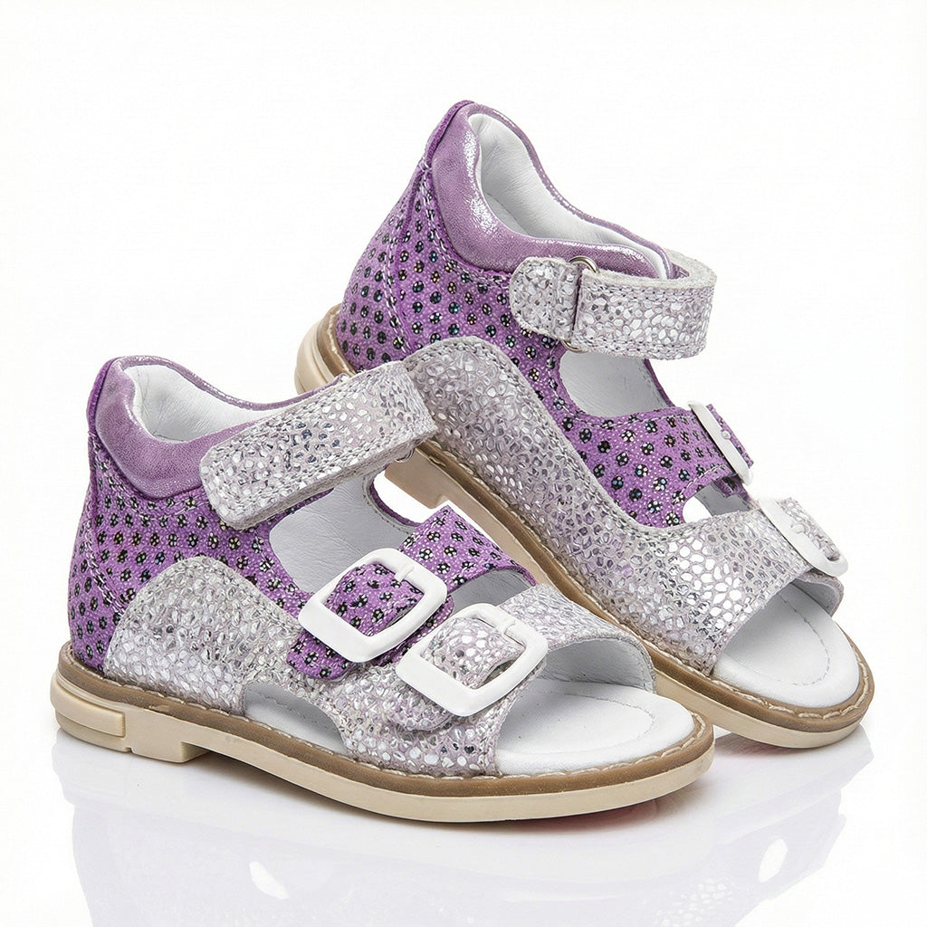 Girls’ orthopedic sandals with multi-strap closure, arch and ankle support, Thomas heels.

