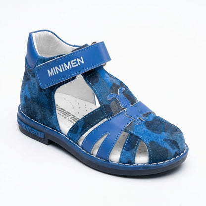 Blue Minimen kids’ orthopedic sandal featuring supportive construction with arch support, ankle stability, and a Thomas heel, displayed against a clean background.