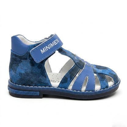 Blue Minimen kids’ orthopedic sandal featuring supportive construction with arch support, ankle stability, and a Thomas heel, displayed against a clean background.