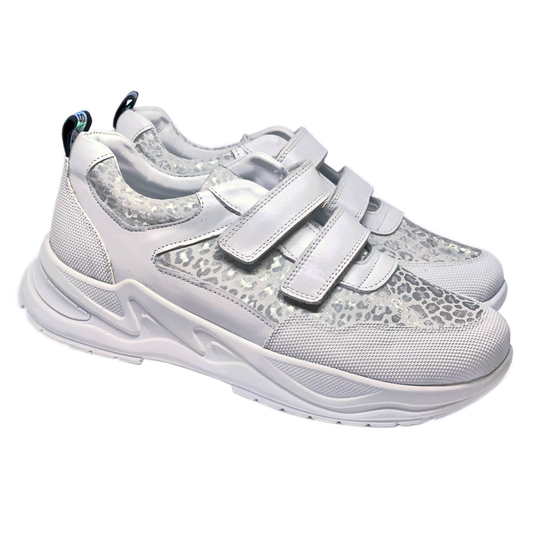 Orthopedic Sneakers White-Silver for teens with arch and ankle support, featuring a stylish design.